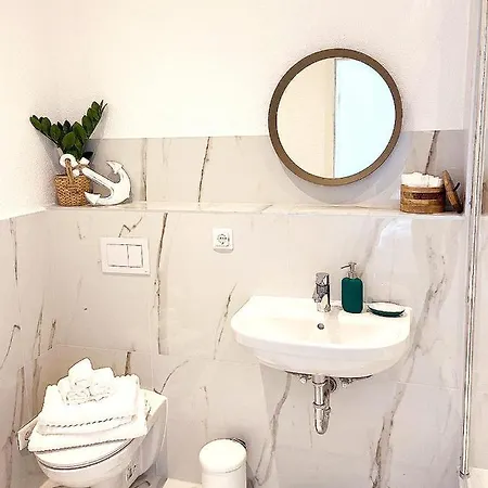 Neustadt In Holstein Appartement 160 شقة *